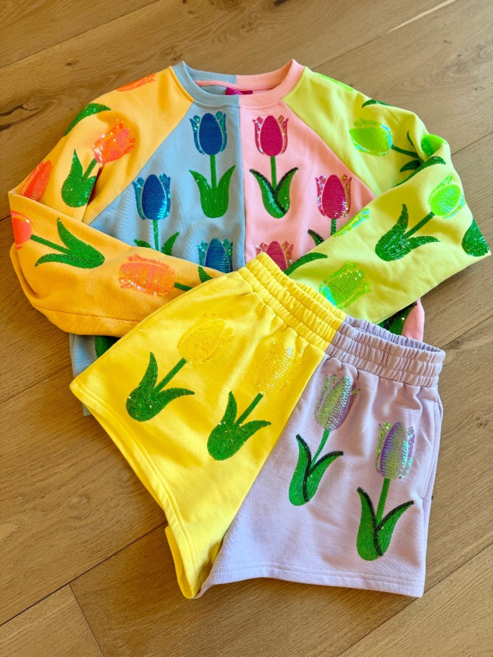 Queen of Sparkles - Color Block Tulip Set